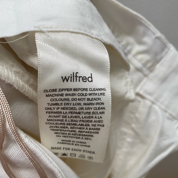 Aritzia - Wilfred The Effortless Short Linen Mid-thigh - Picture 10 of 12